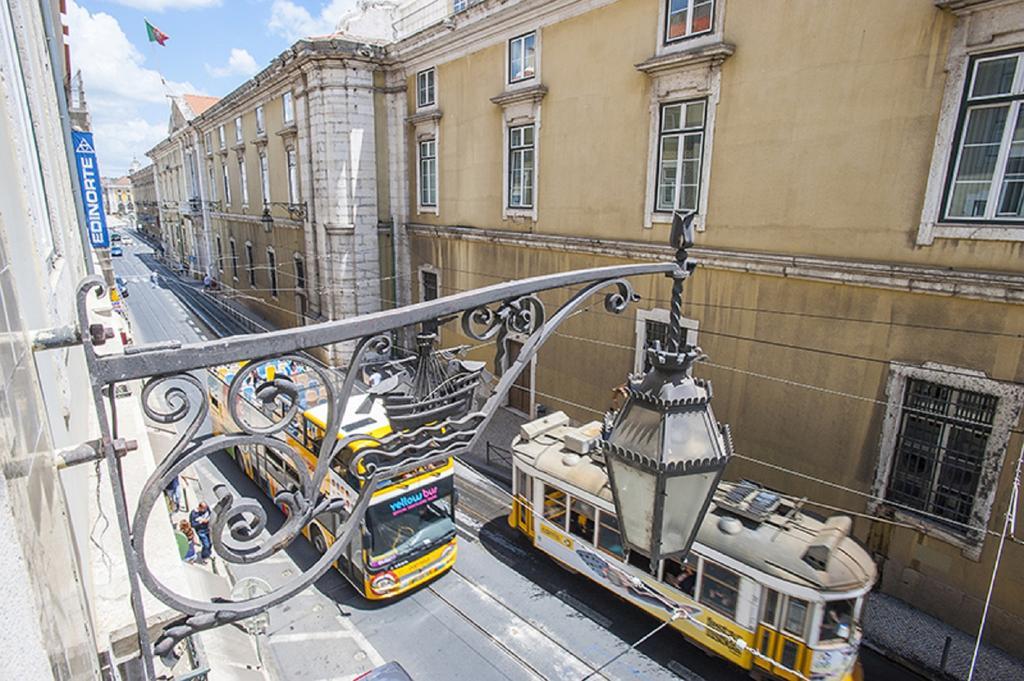 Arsenal Apartment Lisbon Bagian luar foto